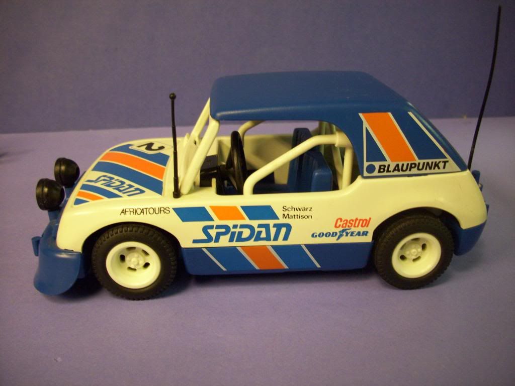 Vintage 1976 Playmobil Geobra Rally Race Car with 8 figures Tools